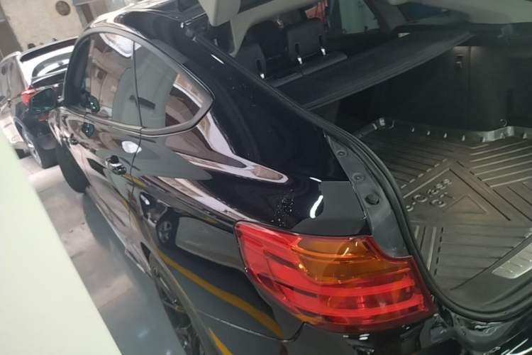 Used BMW 3 Series GT 2013 320i Leading Model Exterior 2