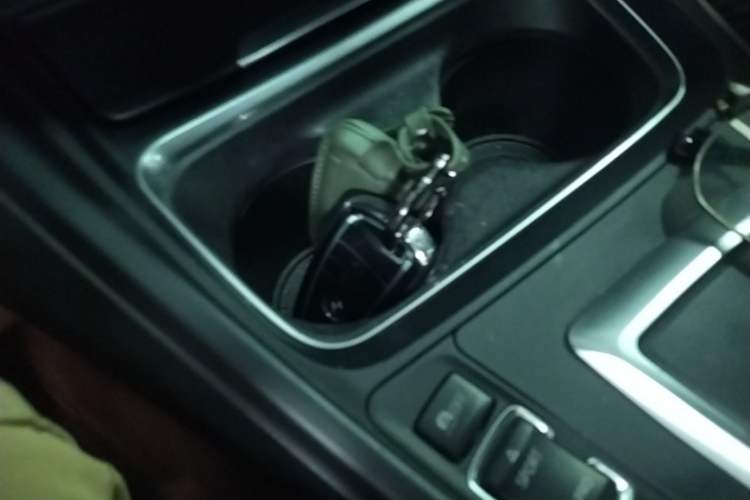 Used BMW 3 Series GT 2013 320i Leading Model Interior 1