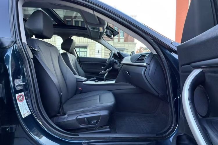 Used BMW 3 Series GT 2013 320i Leading Model Interior 6