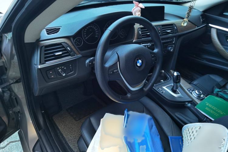 Used BMW 3 Series GT 2013 320i Sport Design Package Steering Wheel