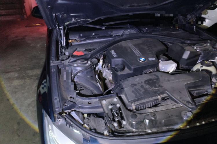 Used BMW 3 Series GT 2013 320i Leading Model Engine Bay Right