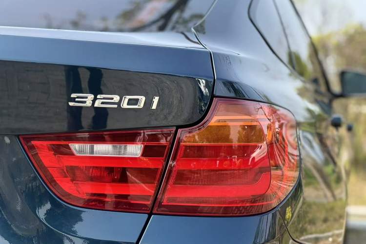 Used BMW 3 Series GT 2013 320i Leading Model Exterior 7