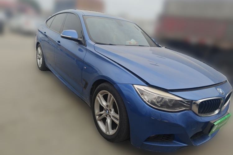 Used BMW 3 Series GT 2013 320i Sport Design Package Front Right 45 Deg