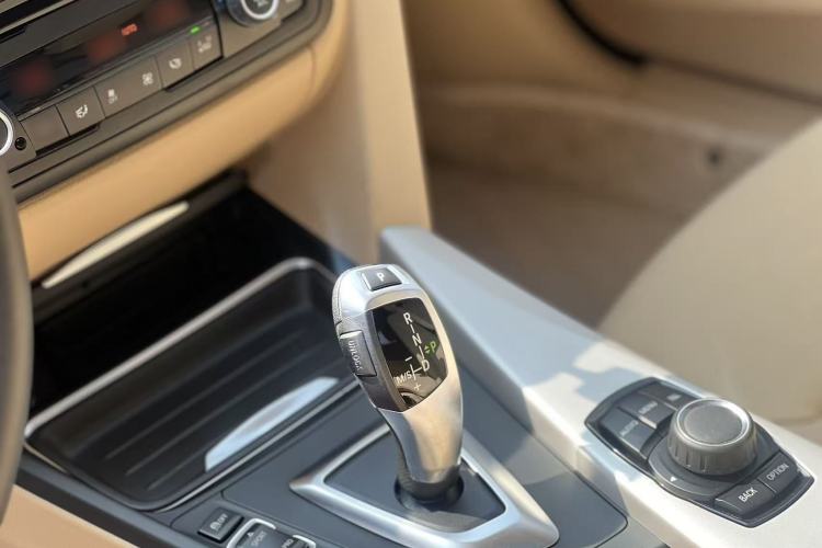 Used BMW 3 Series GT 2013 320i Leading Model Gear Lever