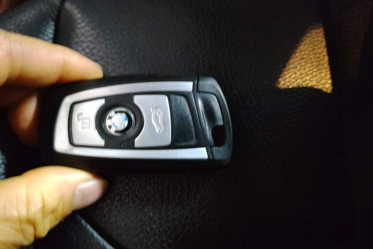 Used BMW 3 Series GT 2013 328i Sport Design Package Interior 1