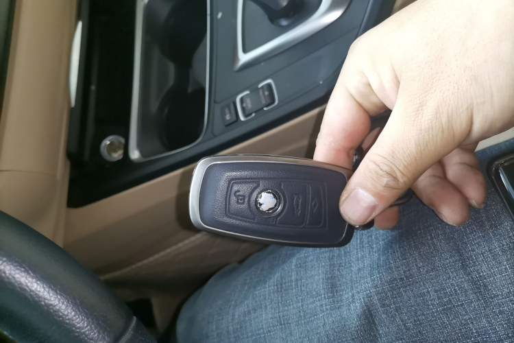 Used BMW 3 Series GT 2013 320i Leading Model Interior 1
