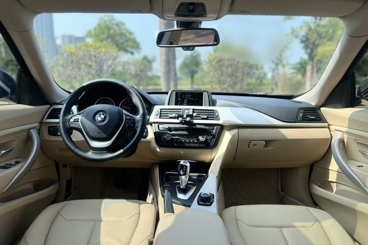 Used BMW 3 Series GT 2013 320i Leading Model Interior 2