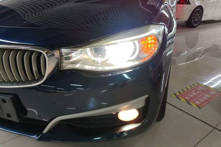 Used BMW 3 Series GT 2013 328i Sport Design Package Left Front Headlight
