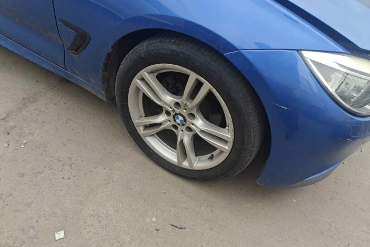 Used BMW 3 Series GT 2013 320i Sport Design Package Right Front Wheel Hub