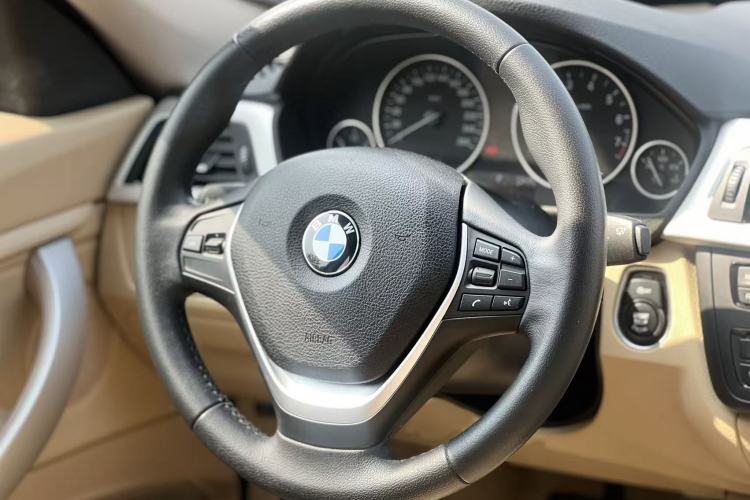 Used BMW 3 Series GT 2013 320i Leading Model Steering Wheel