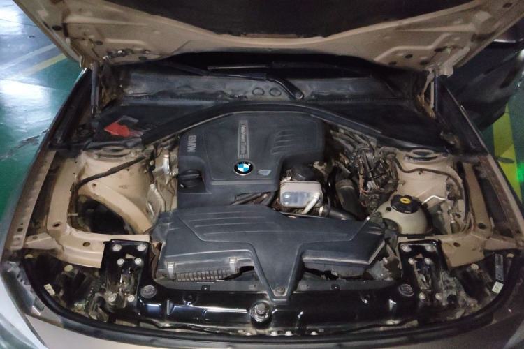Used BMW 3 Series GT 2013 320i Sport Design Package Engine Bay
