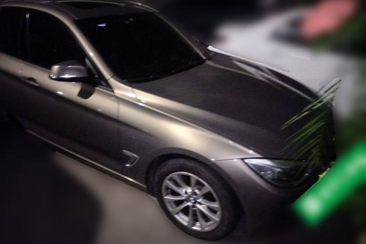 Used BMW 3 Series GT 2013 320i Leading Model Front Right 45 Deg