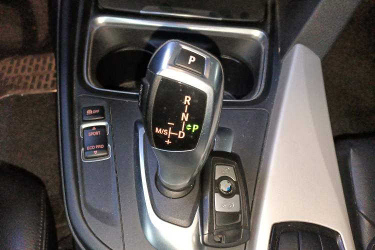 Used BMW 3 Series GT 2013 320i Leading Model Gear Lever