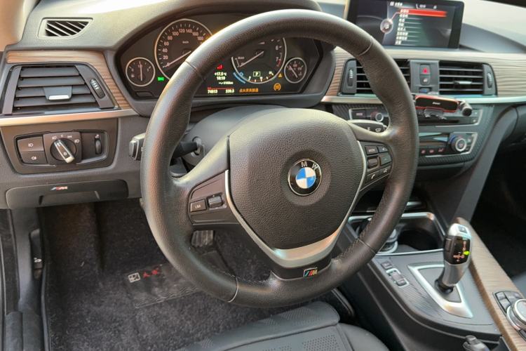 Used BMW 3 Series GT 2013 320i Sport Design Package Interior 4