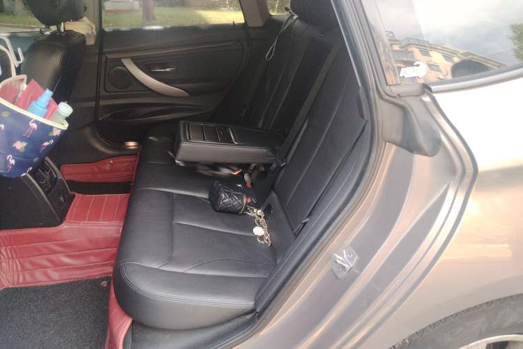 Used BMW 3 Series GT 2013 320i Leading Model Left Rear Seat
