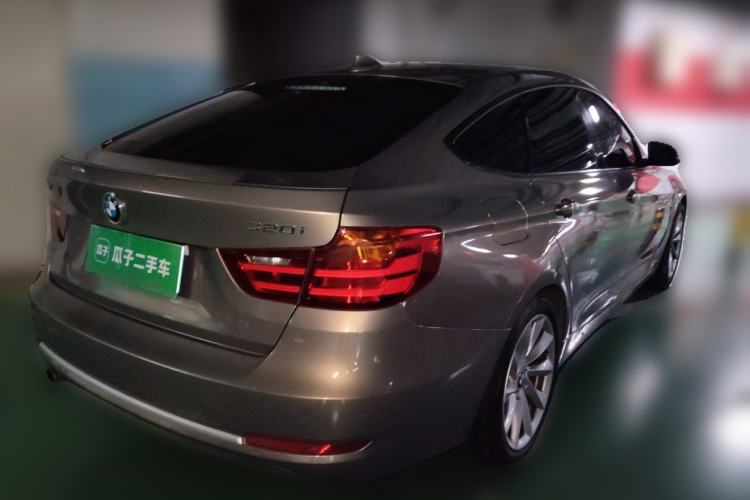 Used BMW 3 Series GT 2013 320i Sport Design Package Rear Right 45 Deg