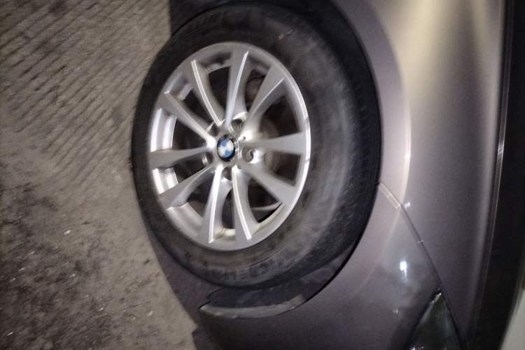 Used BMW 3 Series GT 2013 320i Leading Model Right Front Wheel Hub