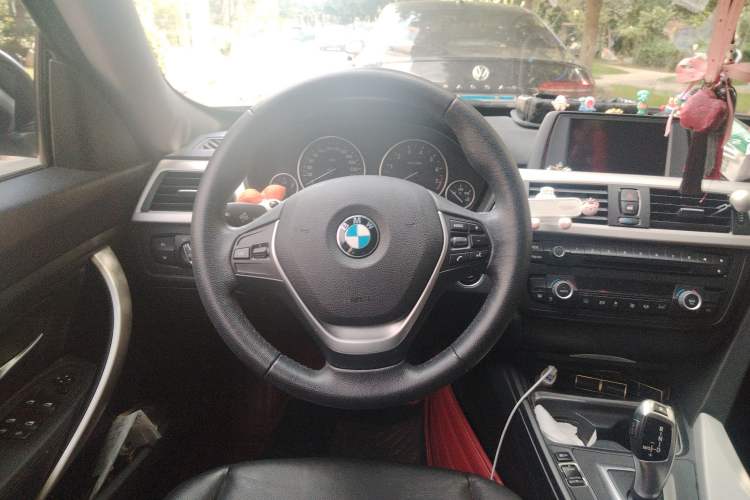Used BMW 3 Series GT 2013 320i Leading Model Steering Wheel