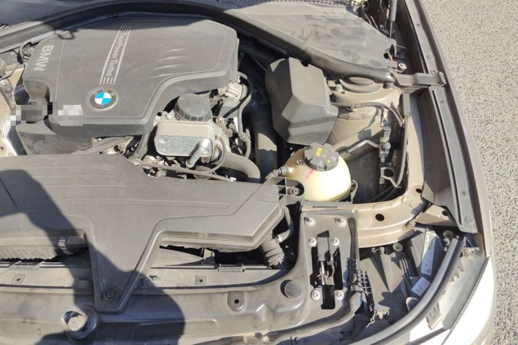 Used BMW 3 Series GT 2013 320i Leading Model Engine Bay Left