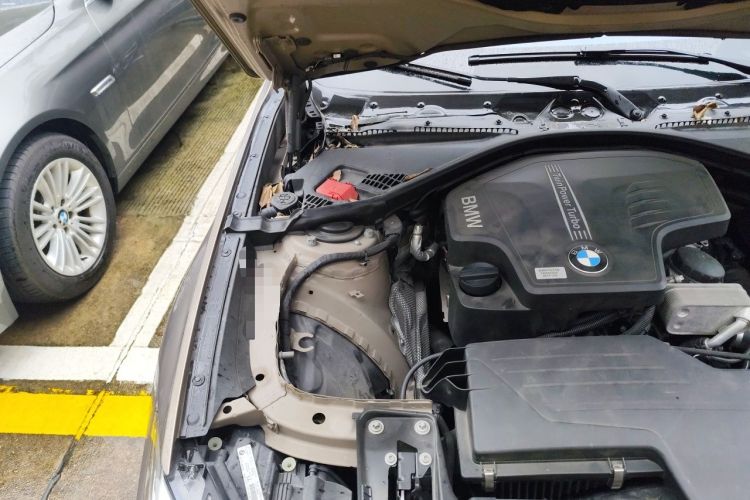 Used BMW 3 Series GT 2013 328i Sport Design Package Engine Bay Right