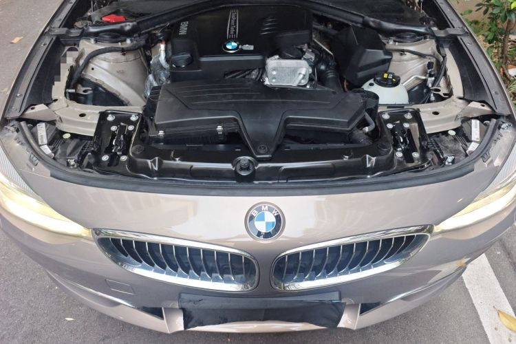 Used BMW 3 Series GT 2013 320i Sport Design Package Engine Bay