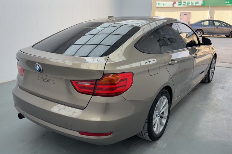 Used BMW 3 Series GT 2013 320i Leading Model Exterior 11