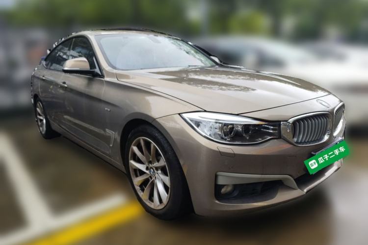 Used BMW 3 Series GT 2013 328i Sport Design Package Front Right 45 Deg