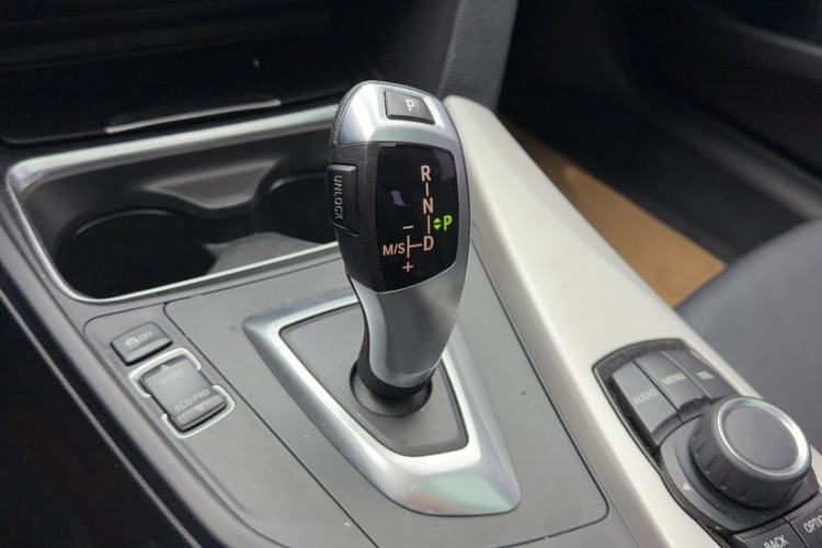 Used BMW 3 Series GT 2013 320i Leading Model Gear Lever