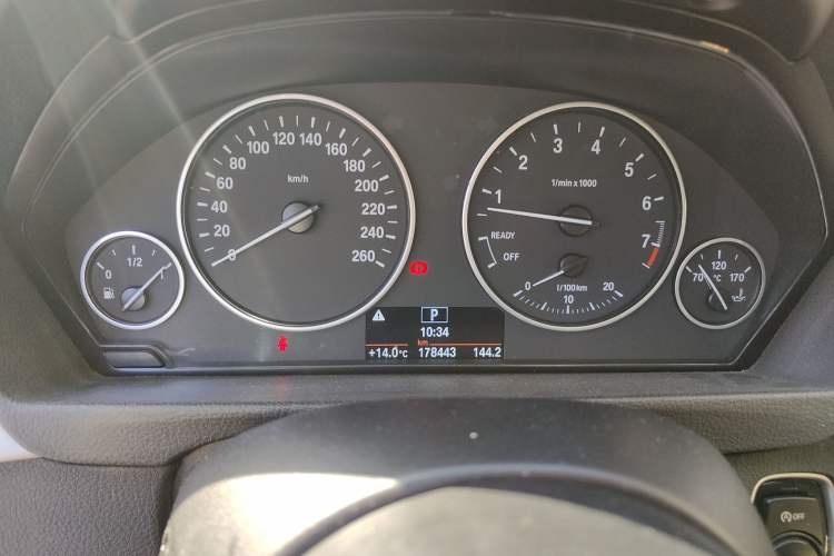 Used BMW 3 Series GT 2013 320i Leading Model Instrument Cluster