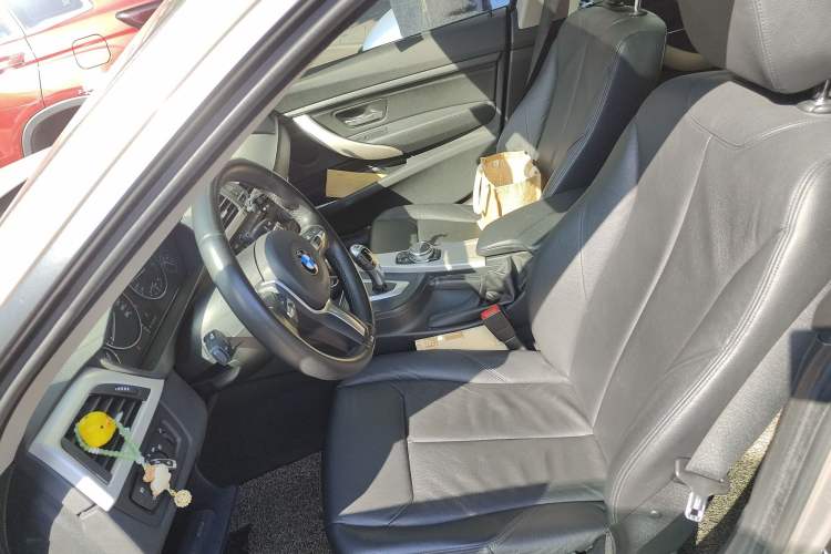 Used BMW 3 Series GT 2013 320i Leading Model Left Front Seat