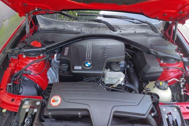 Used BMW 3 Series GT 2013 320i Sport Design Package Engine Bay