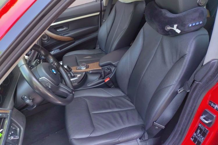 Used BMW 3 Series GT 2013 320i Sport Design Package Left Front Seat