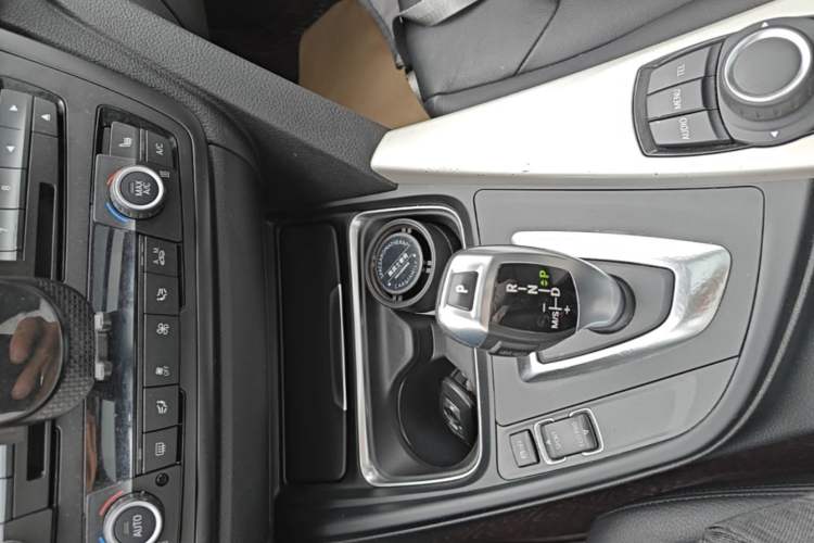 Used BMW 3 Series GT 2013 320i Leading Model Gear Lever