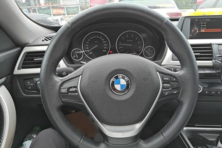 Used BMW 3 Series GT 2013 320i Leading Model Steering Wheel