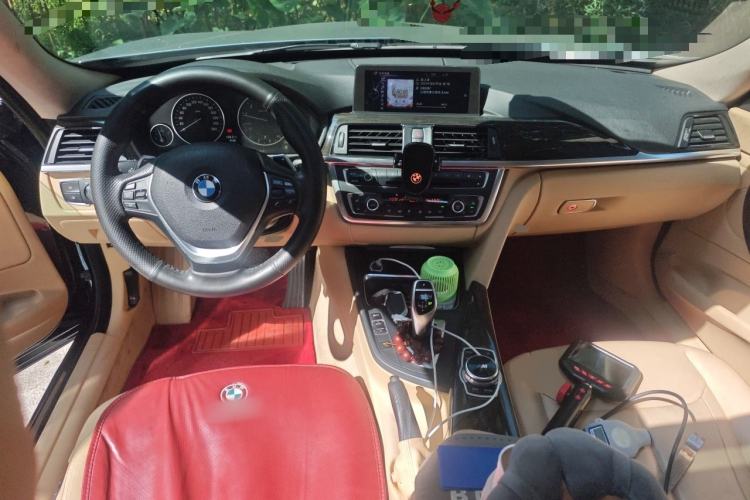 Used BMW 3 Series GT 2013 328i Sport Design Package Center Console