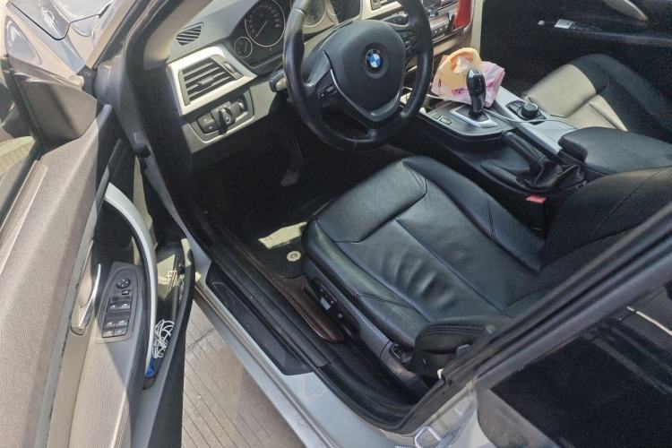 Used BMW 3 Series GT 2013 320i Leading Model Driver Seat