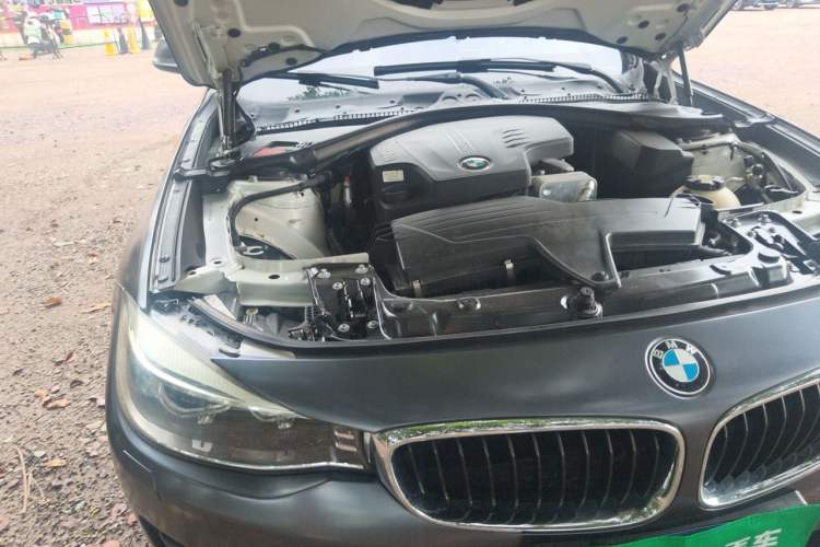 Used BMW 3 Series GT 2013 320i Leading Model Engine Bay Right