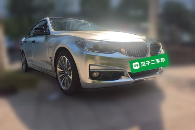 Used BMW 3 Series GT 2013 328i Sport Design Package Front Right 45 Deg