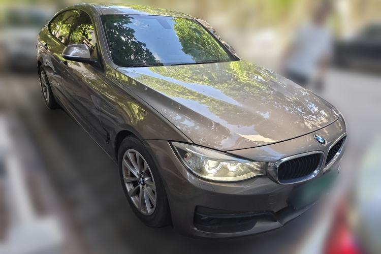 Used BMW 3 Series GT 2013 320i Leading Model Front Right 45 Deg