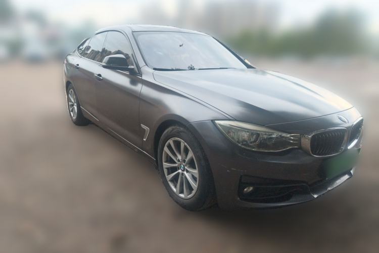 Used BMW 3 Series GT 2013 320i Leading Model Front Right 45 Deg