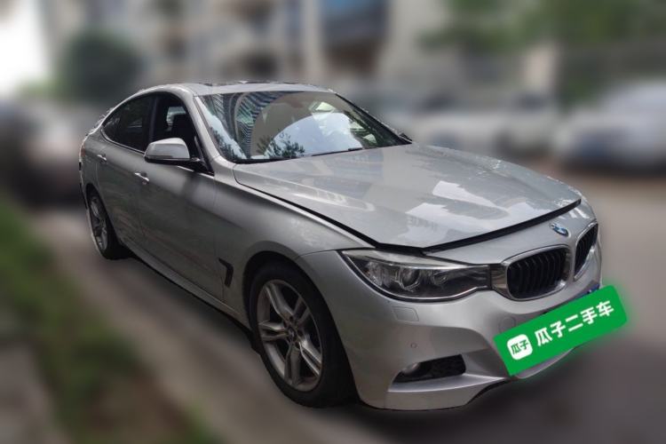 Used BMW 3 Series GT 2013 328i Sport Design Package Front Right 45 Deg