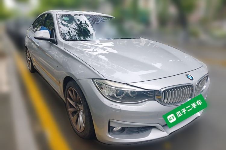 Used BMW 3 Series GT 2013 320i Sport Design Package Front Right 45 Deg