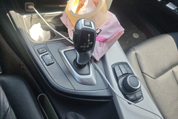 Used BMW 3 Series GT 2013 320i Leading Model Gear Lever