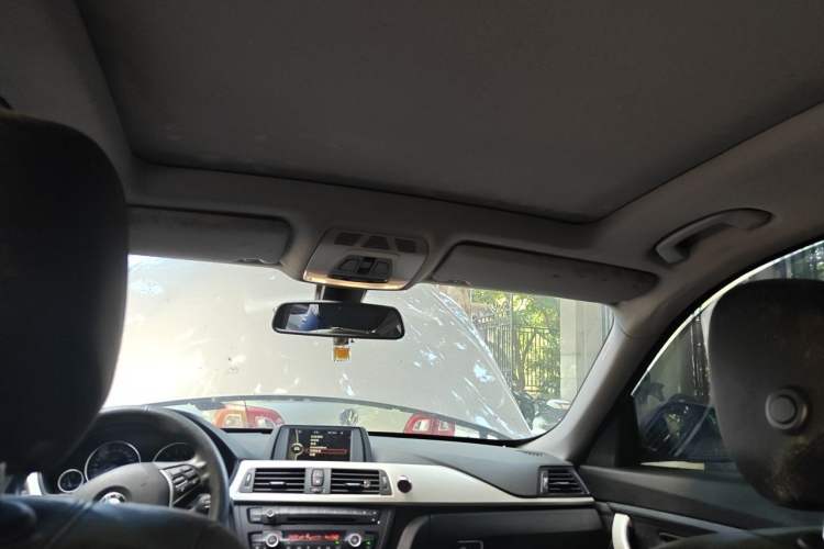 Used BMW 3 Series GT 2013 320i Leading Model Headliner