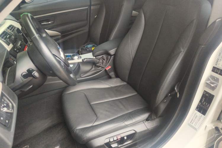 Used BMW 3 Series GT 2013 320i Leading Model Left Front Seat