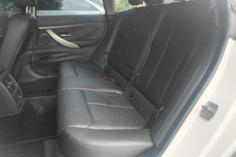 Used BMW 3 Series GT 2013 320i Leading Model Left Rear Seat