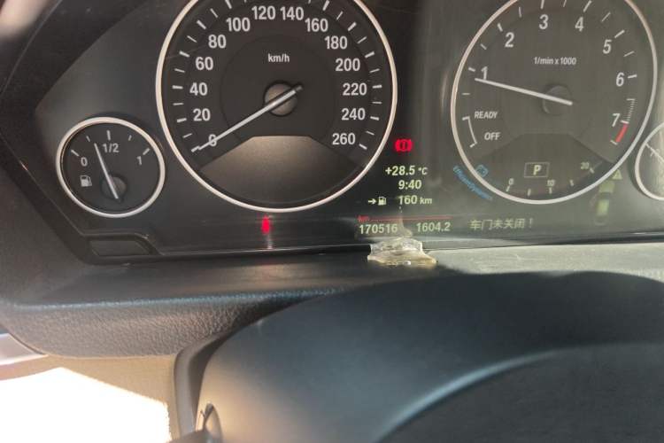 Used BMW 3 Series GT 2013 328i Sport Design Package Odometer Close Up