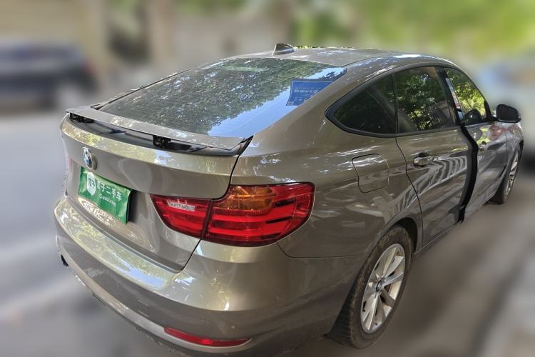 Used BMW 3 Series GT 2013 320i Leading Model Rear Right 45 Deg