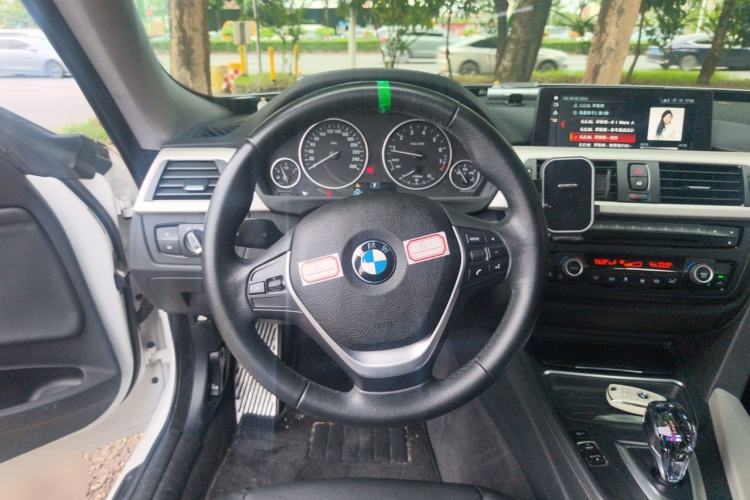 Used BMW 3 Series GT 2013 320i Leading Model Steering Wheel
