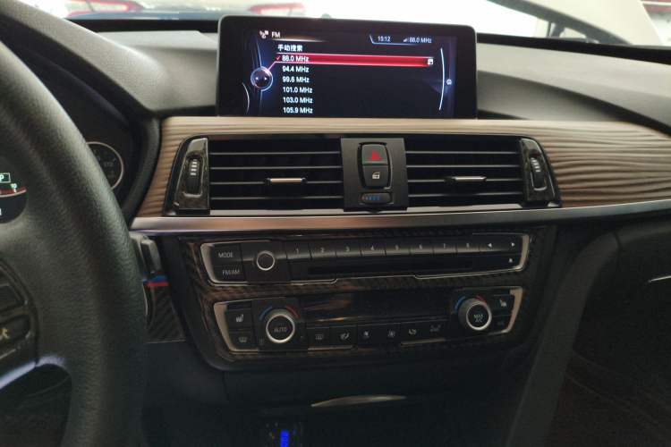 Used BMW 3 Series GT 2013 320i Sport Design Package Audio And AC Panel